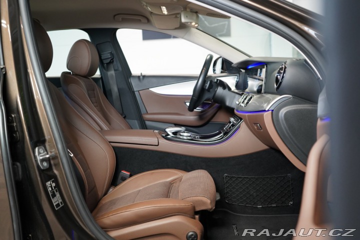 Mercedes-Benz E 220d*AVANTGARDE*HUD*360*L 2017