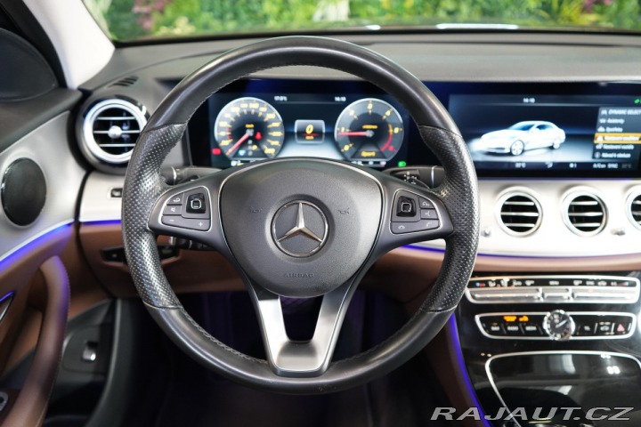 Mercedes-Benz E 220d*AVANTGARDE*HUD*360*L 2017