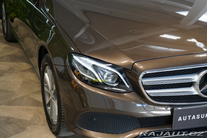 Mercedes-Benz E 220d*AVANTGARDE*HUD*360*L 2017