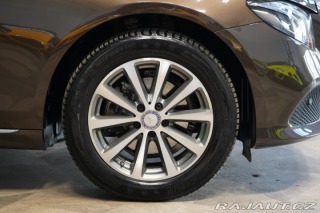 Mercedes-Benz E 220d*AVANTGARDE*HUD*360*L 2017