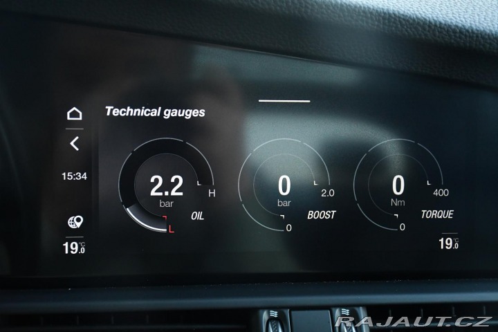 Alfa Romeo Giulia 2,0T 16V 206kW AT8-Q4 Vel 2024