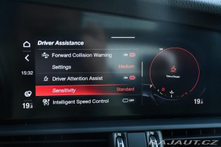 Alfa Romeo Giulia 2,0T 16V 206kW AT8-Q4 Vel 2024