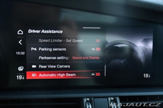 Alfa Romeo Giulia 2,0T 16V 206kW AT8-Q4 Vel 2024