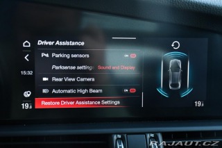 Alfa Romeo Giulia 2,0T 16V 206kW AT8-Q4 Vel 2024