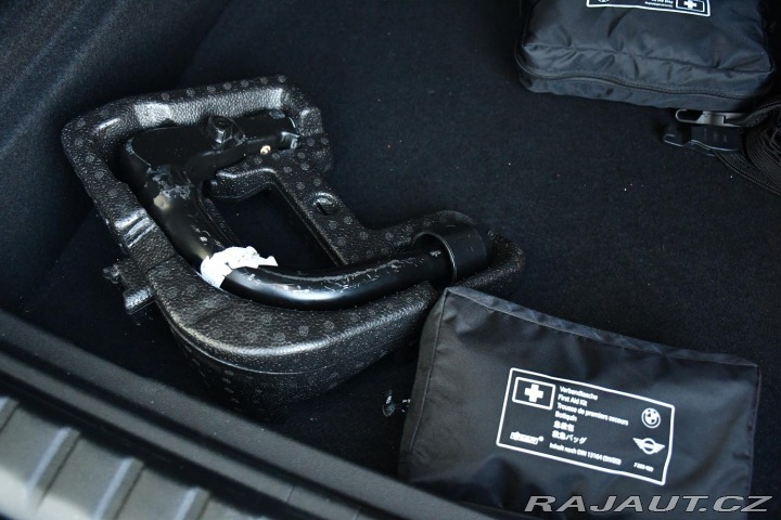 BMW 2 218d MSPORT 3LZÁRUKA INCL 2024