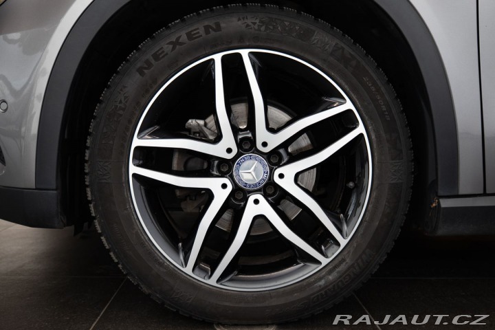 Mercedes-Benz GLA d 4MATIC Vyhřívaná sedadl 2016