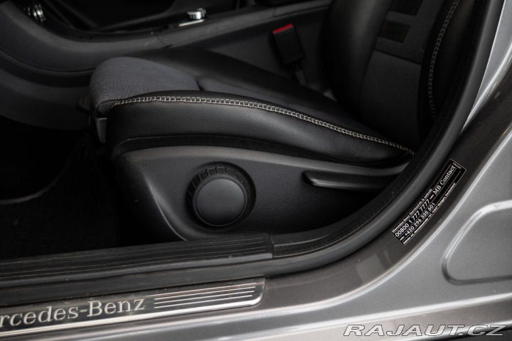 Mercedes-Benz GLA d 4MATIC Vyhřívaná sedadl 2016