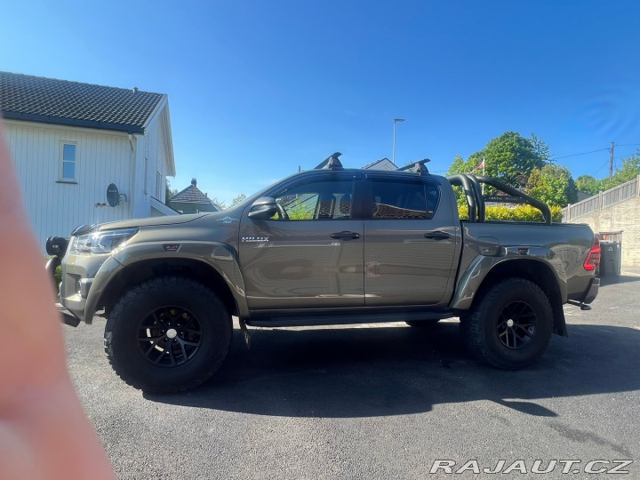 Toyota Hilux 2.8-204 D 4W 2021