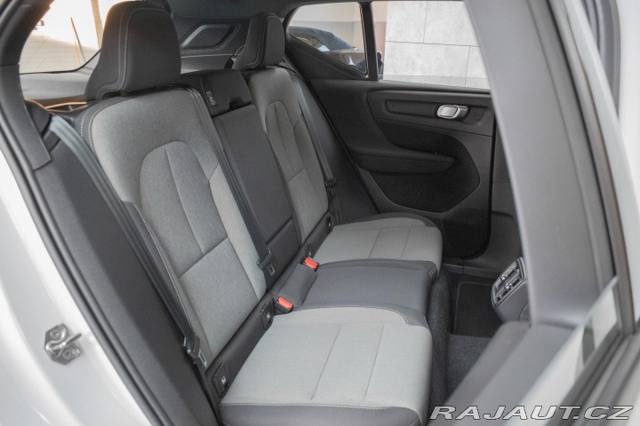 Volvo XC40 T2*REZERVACE* 2021