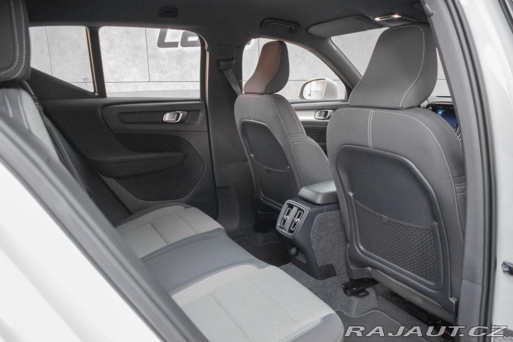 Volvo XC40 T2*REZERVACE* 2021