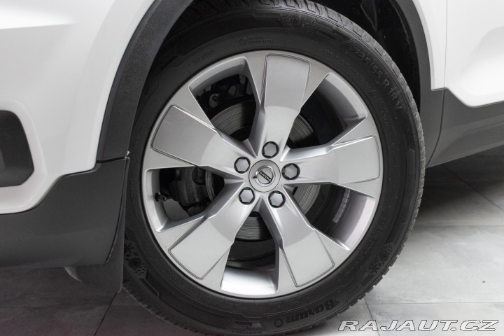 Volvo XC40 T2 MOMENTUM PRO*KAMERA*DP 2021