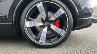 Porsche Macan Turbo 2025