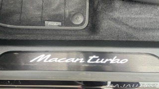 Porsche Macan Turbo 2025