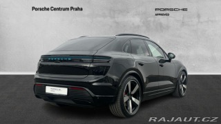 Porsche Macan Turbo 2025