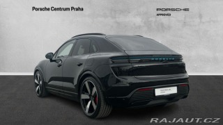 Porsche Macan Turbo 2025