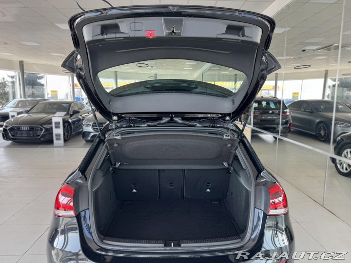 Mercedes-Benz A 200*Aut*120kW*LED*REZERVA 2019