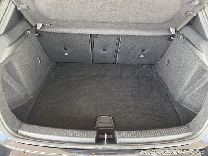 Mercedes-Benz A 200*Aut*120kW*LED*Navi*Ka 2019