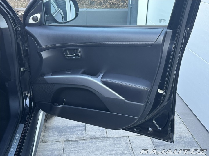 Mitsubishi Outlander 2,2 DI-D 177PS  Instyle-7 2010