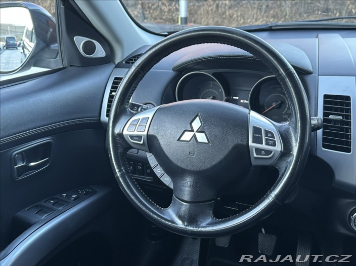 Mitsubishi Outlander 2,2 DI-D 177PS Instyle-7 2010