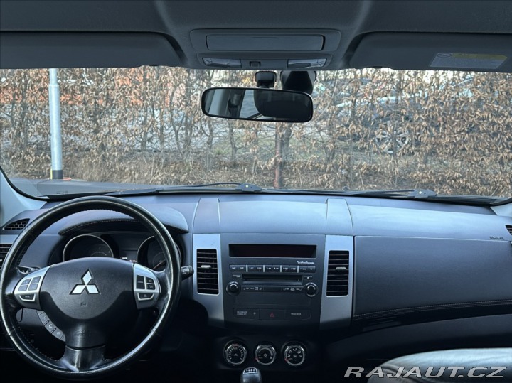 Mitsubishi Outlander 2,2 DI-D 177PS Instyle-7 2010