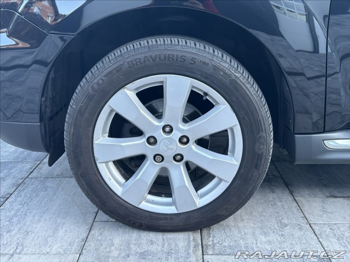 Mitsubishi Outlander 2,2 DI-D 177PS  Instyle-7 2010