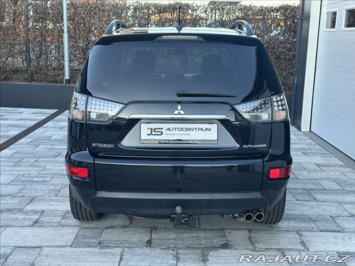Mitsubishi Outlander 2,2 DI-D 177PS Instyle-7 2010