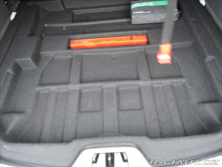 Volvo V60 2,0 D4 R-design 2013