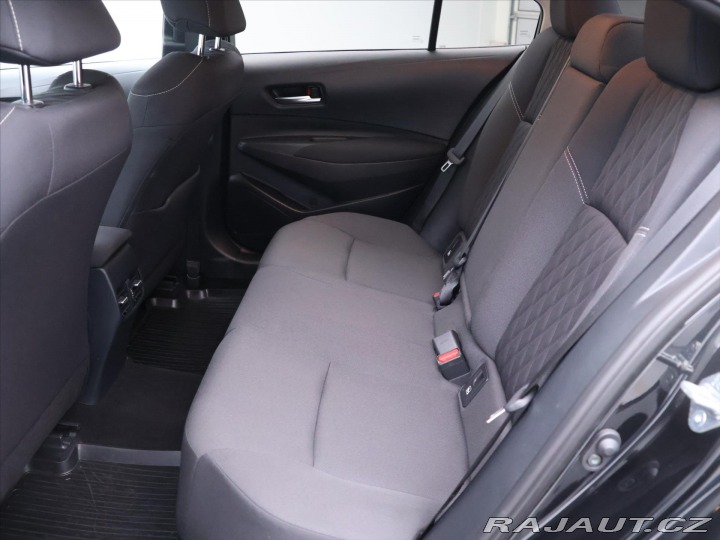 Toyota Corolla 1,5 VVT-i Aut. Comfort CZ 2022