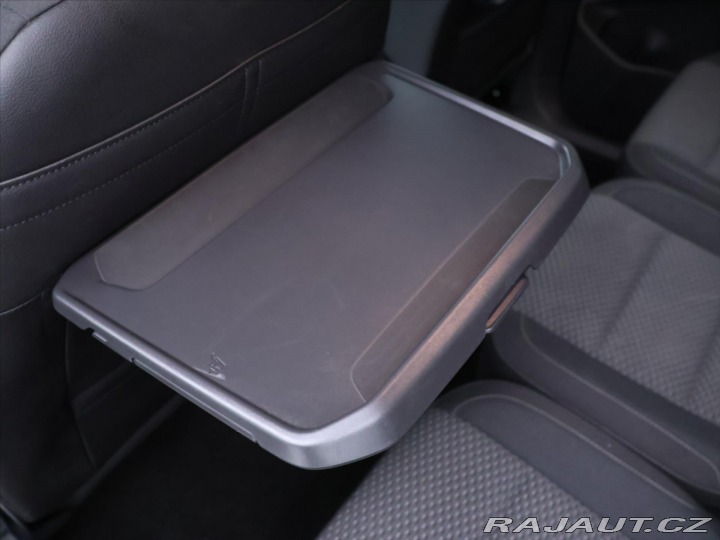 Volkswagen Touran 1,5 TSI 110kW DSG CZ Navi 2021