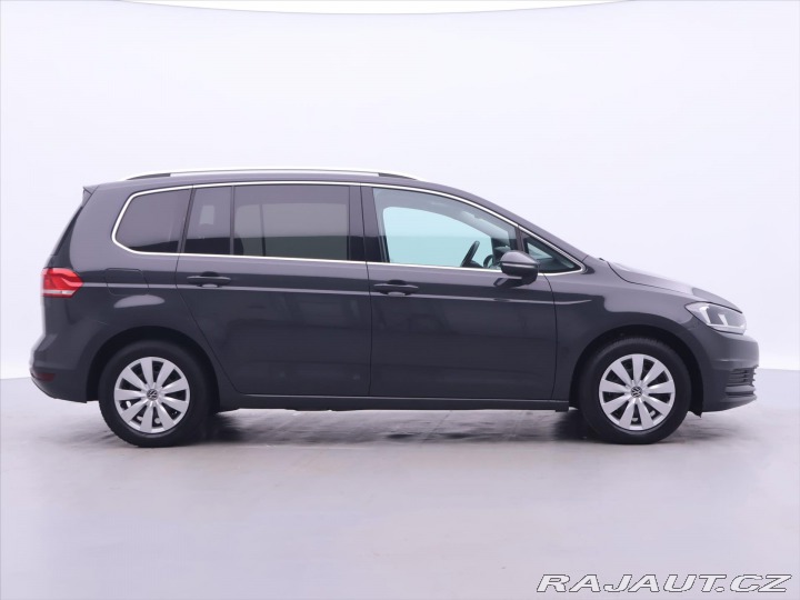 Volkswagen Touran 1,5 TSI 110kW DSG CZ Navi 2021