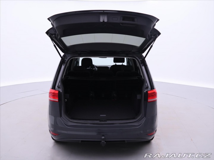 Volkswagen Touran 1,5 TSI 110kW DSG CZ Navi 2021
