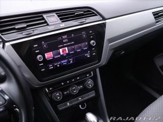 Volkswagen Touran 1,5 TSI 110kW DSG CZ Navi 2021