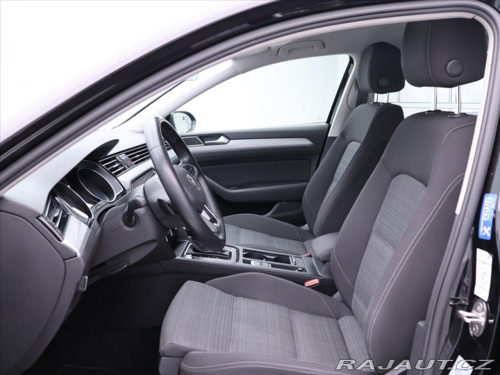 Volkswagen Passat 2,0 TDI 140kW DSG Busines 2019