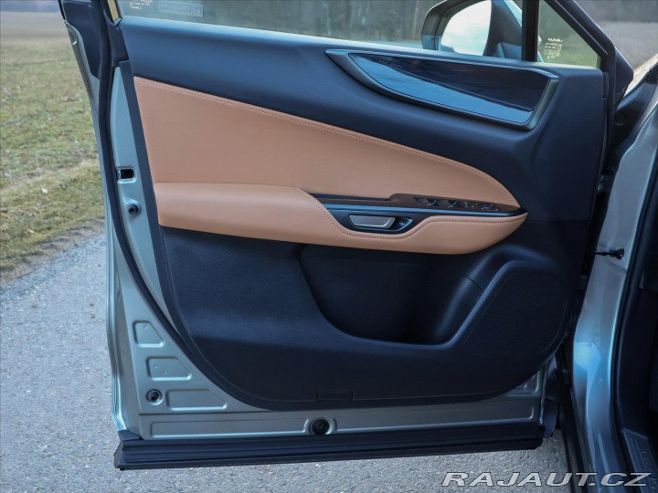 Lexus Ostatní modely NX 450h plus 2,5 4×4 E-FOUR Executive 2023