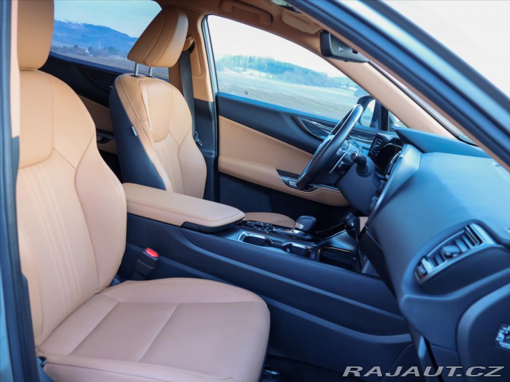 Lexus Ostatní modely NX 450h plus 2,5 4×4 E-FOUR Executive 2023