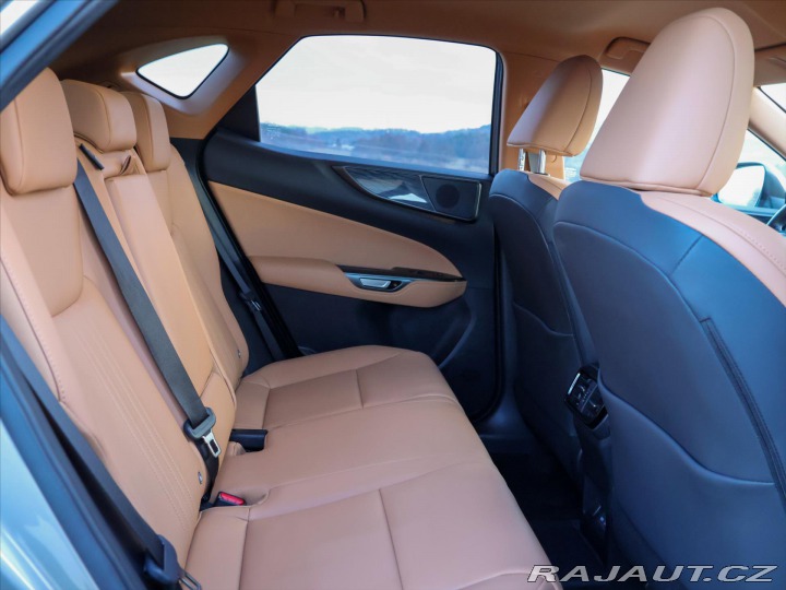 Lexus Ostatní modely NX 450h plus 2,5 4×4 E-FOUR Executive 2023