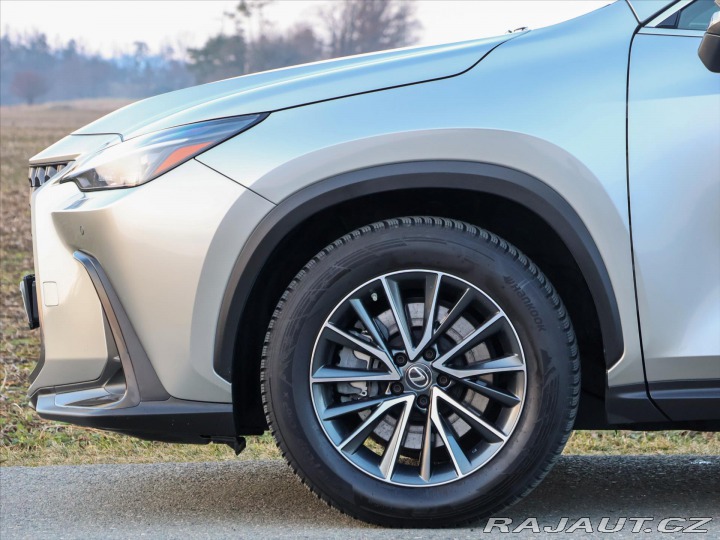 Lexus Ostatní modely NX 450h plus 2,5 4×4 E-FOUR Exective 9 2023