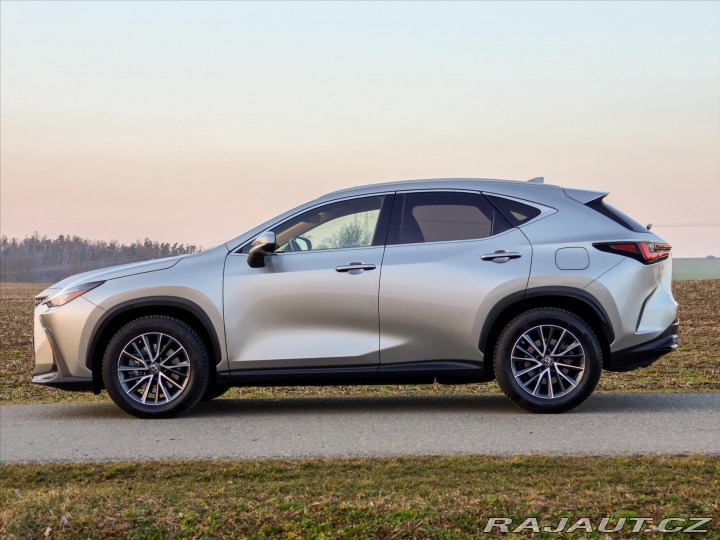 Lexus Ostatní modely NX 450h plus 2,5 4×4 E-FOUR Exective 9 2023
