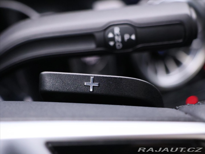 Mercedes-Benz GLA 2,0 250 4Matic A8 165kW 2024