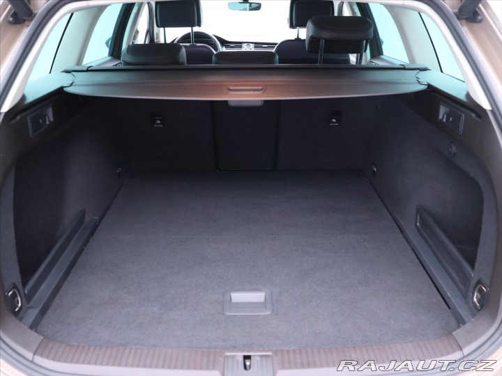 Volkswagen Passat 2,0 TDI 110kW Highline LE 2016