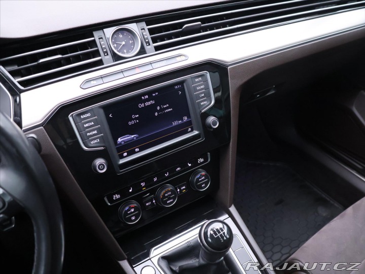 Volkswagen Passat 2,0 TDI 110kW Highline LE 2016