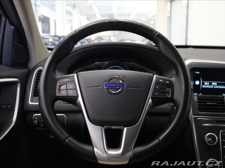 Volvo XC60 2,0 D4 AT Summum Akční CE 2015