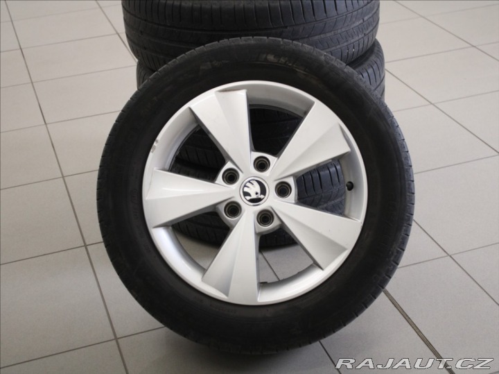 Škoda Octavia 1,6 TDi 81kW 141tkm.2.maj 2015