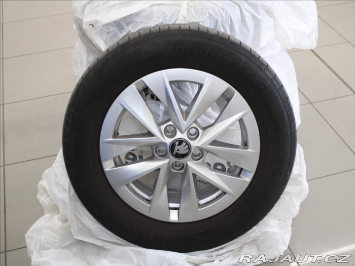 Škoda Fabia 1,0 TSi 70kW Selection 5L 2025