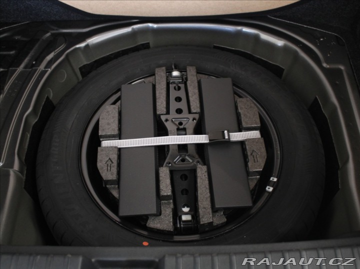 Škoda Kamiq 1,0 TSi DSG Monte Carlo 2 2025