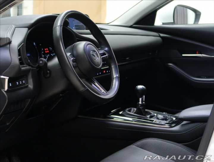 Mazda CX-30 2,0 e-SKYACTIV-G NAVI KAM 2021