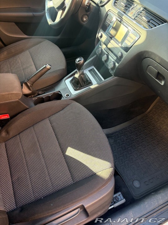 Škoda Octavia 1,6   2015 2015