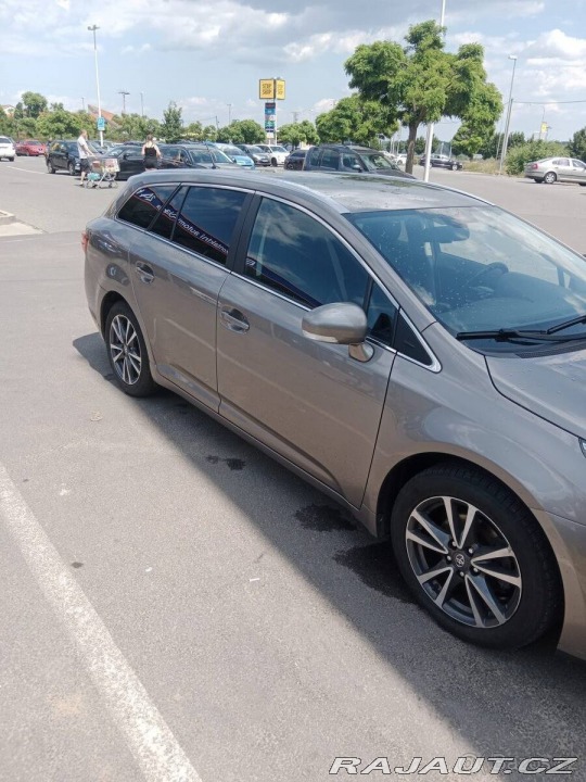 Toyota Avensis 2,0   Prodám 2015