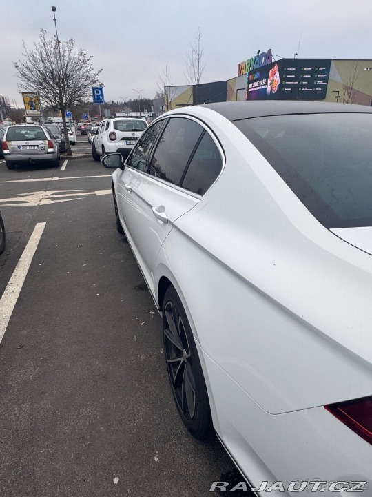 Volkswagen Passat 2,0   litru 110KW B8 2015