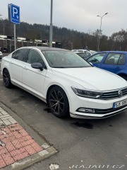 Volkswagen Passat 2,0   litru 110KW B8 2015